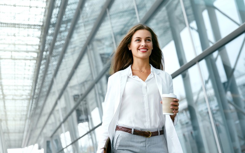 gig-female-worker Secure, Manage and Optimize Your Cloud and Virtualization Deployments