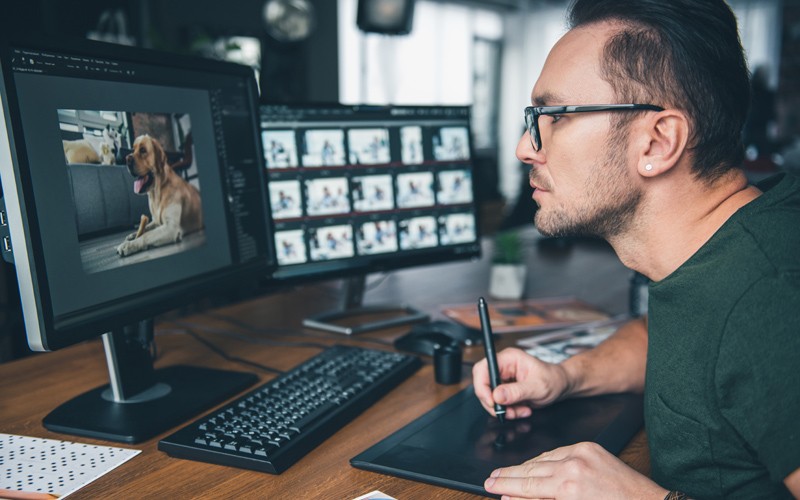 Improve system performance quickly and easily Man using a drawing tablet