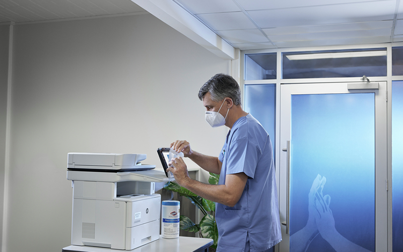 3373059-hpi-healthcare-image-doctor