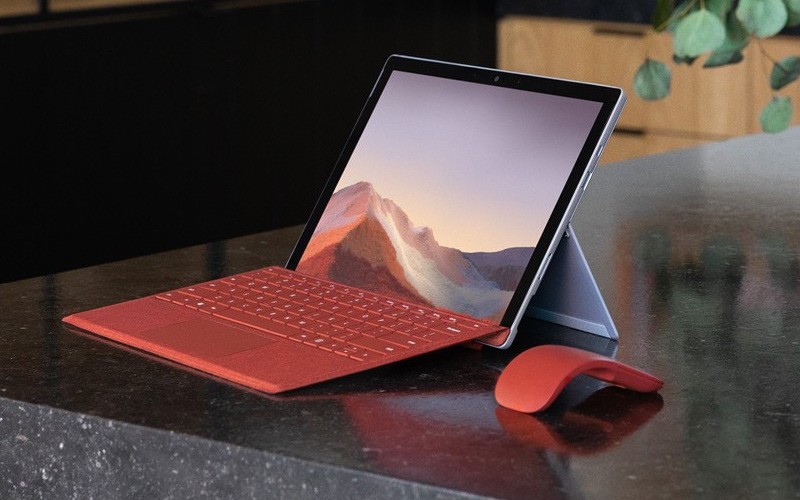 Microsoft Surface Pro 7 | Insight UK