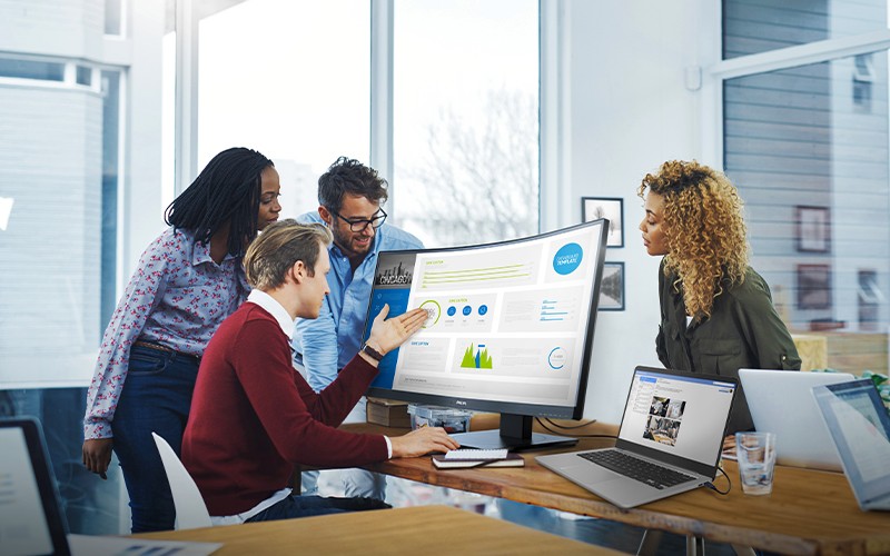 philips-curved-monitor-image-update-q423 philips-curved-monitor-image-update-q423