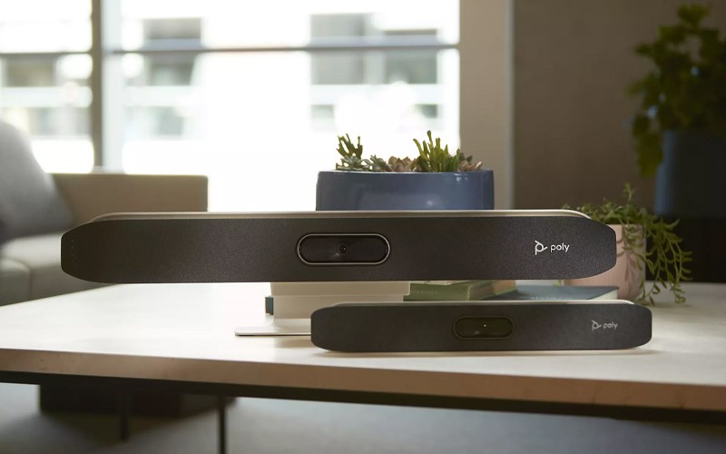 Poly Studio Image of the Poly Studio on a table