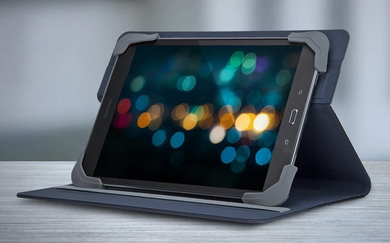 Discover the range of Targus tablet cases available at Insight. Targus tablet case close up