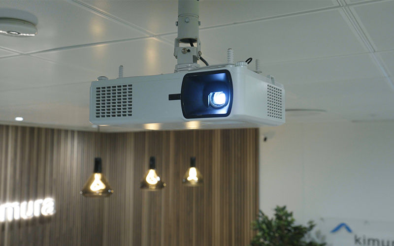 Make a good impression with Viewsonic projectors Modern meeting room with a Viewsonic projector